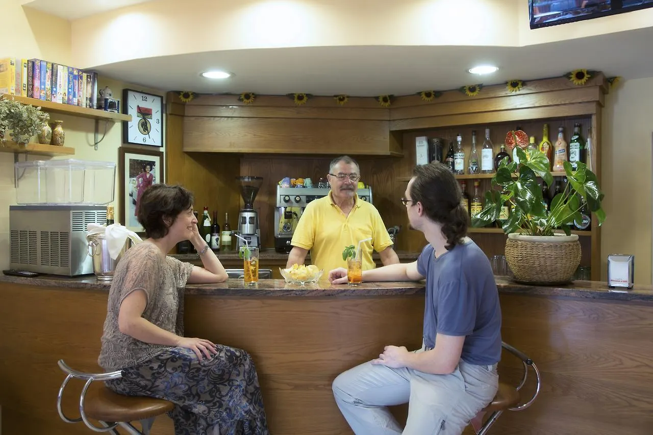 Fior Di Loto - Rimini Hotel